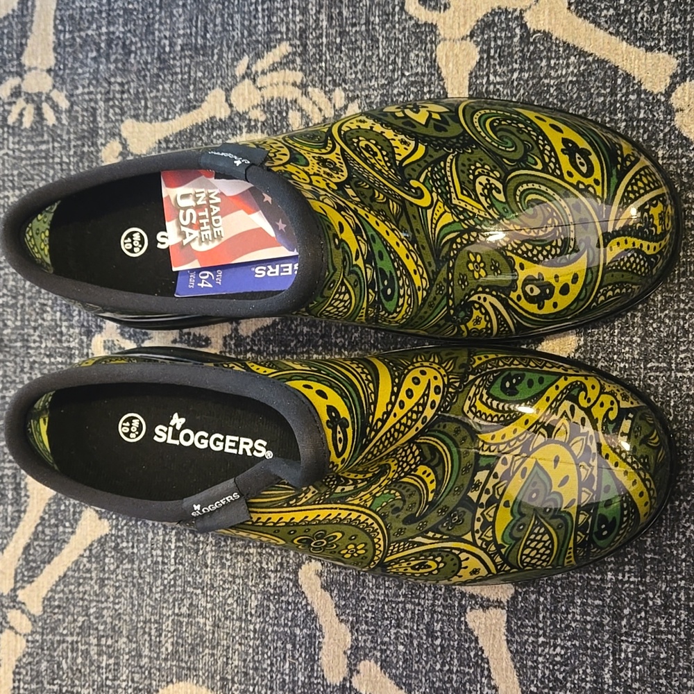 Sloggers Womans Slip On Size 10 NWT - Picture 2 of 3